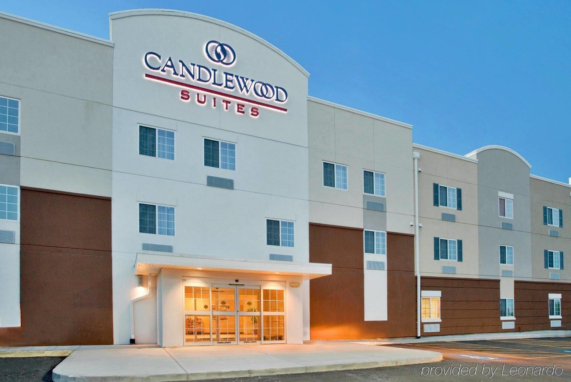 Candlewood Suites Kansas City Airport Exterior foto