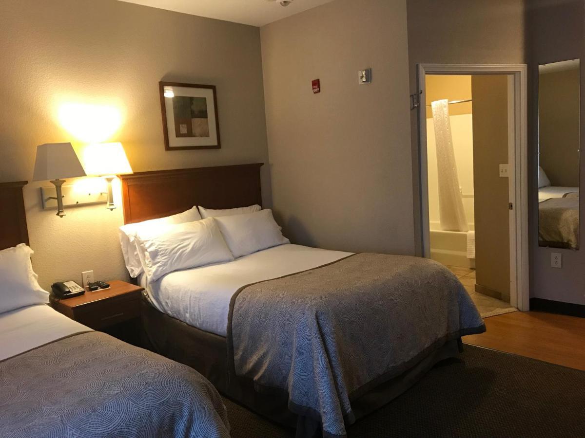 Candlewood Suites Kansas City Airport Exterior foto