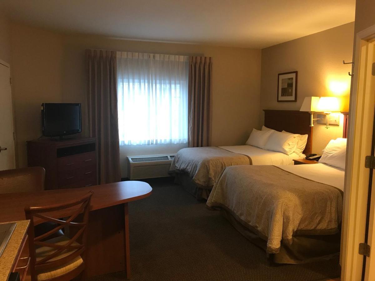 Candlewood Suites Kansas City Airport Exterior foto